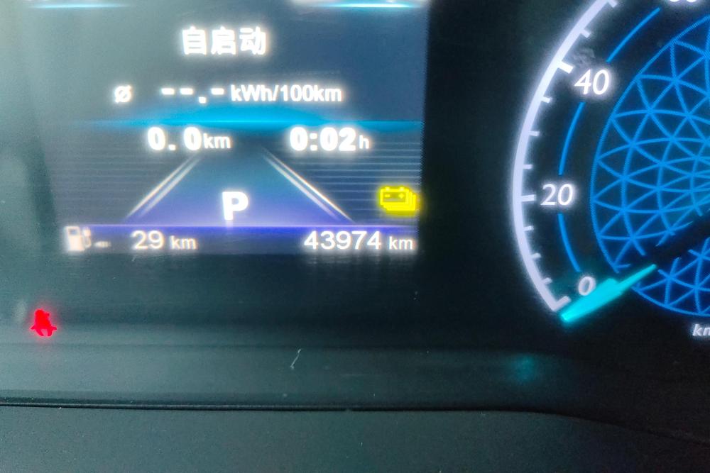 Hongqi E-QM5, фото 13
