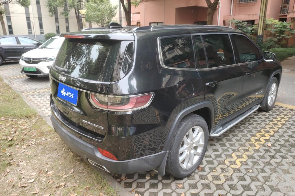 Jeep Commander, фото 3