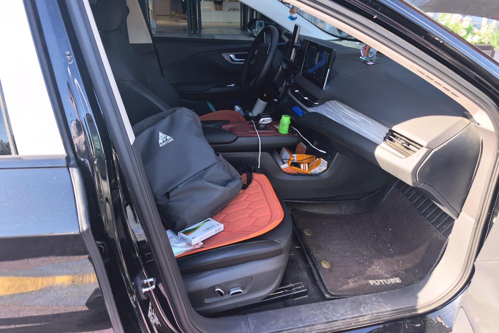 Hongqi E-QM5, фото 10