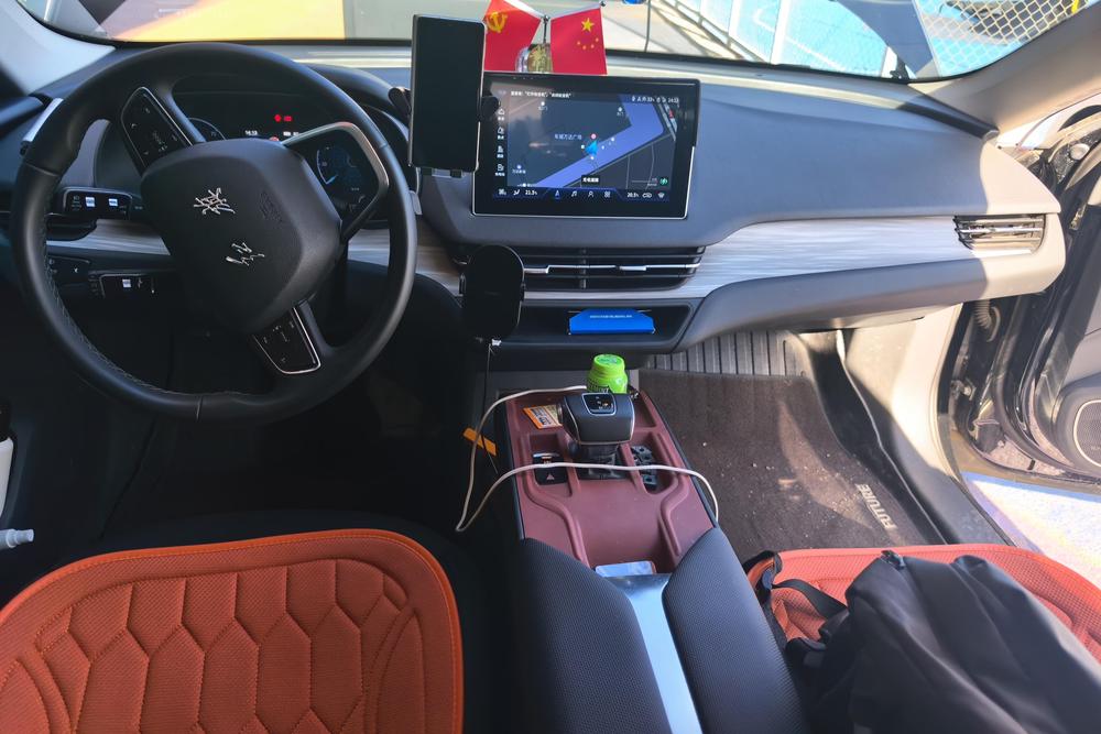 Hongqi E-QM5, фото 12
