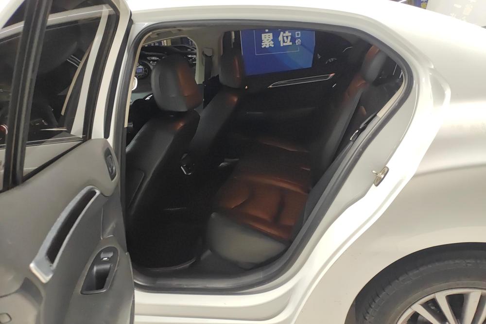 Citroën C4L, фото 16