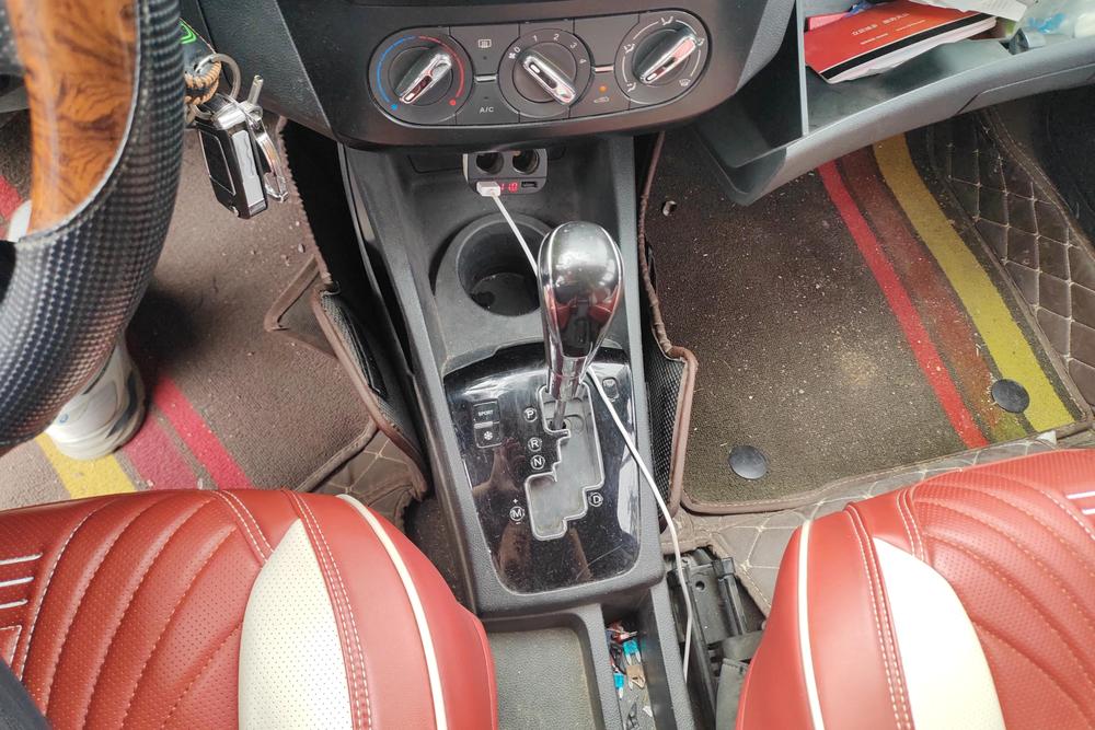 Dongfeng Aeolus AX3, фото 15