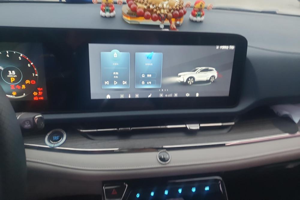 Ford Equator Sport, фото 14