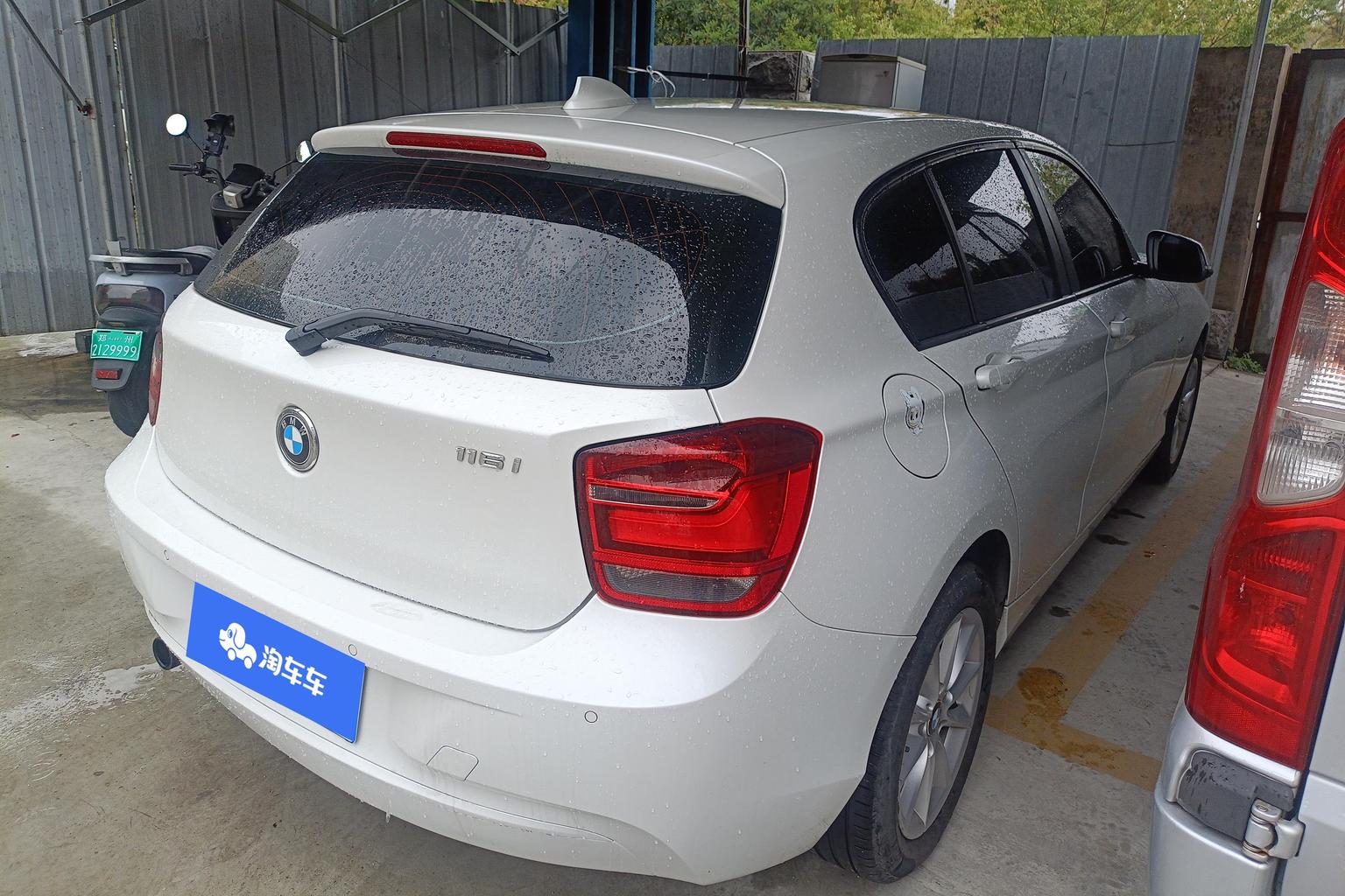 BMW 1 Series 2013 gai 116i Leading