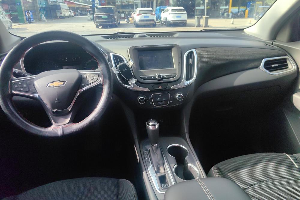 Chevrolet Equinox, фото 13