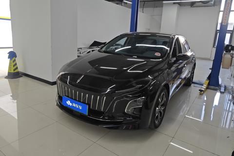 Hongqi E-QM5