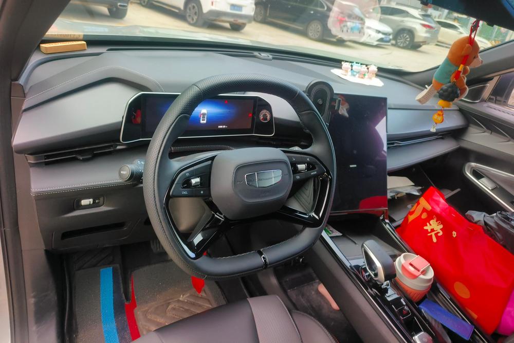 Geely Boyue, фото 13