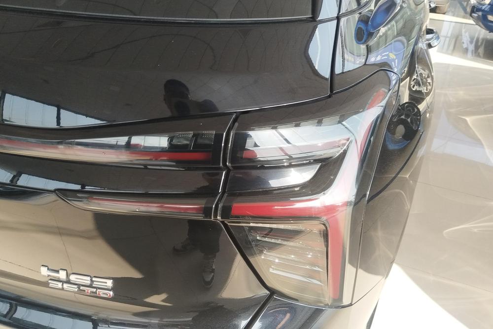 Hongqi HS3, фото 6