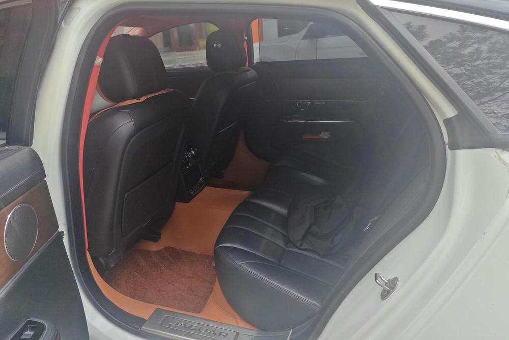 Jaguar XJ, фото 16