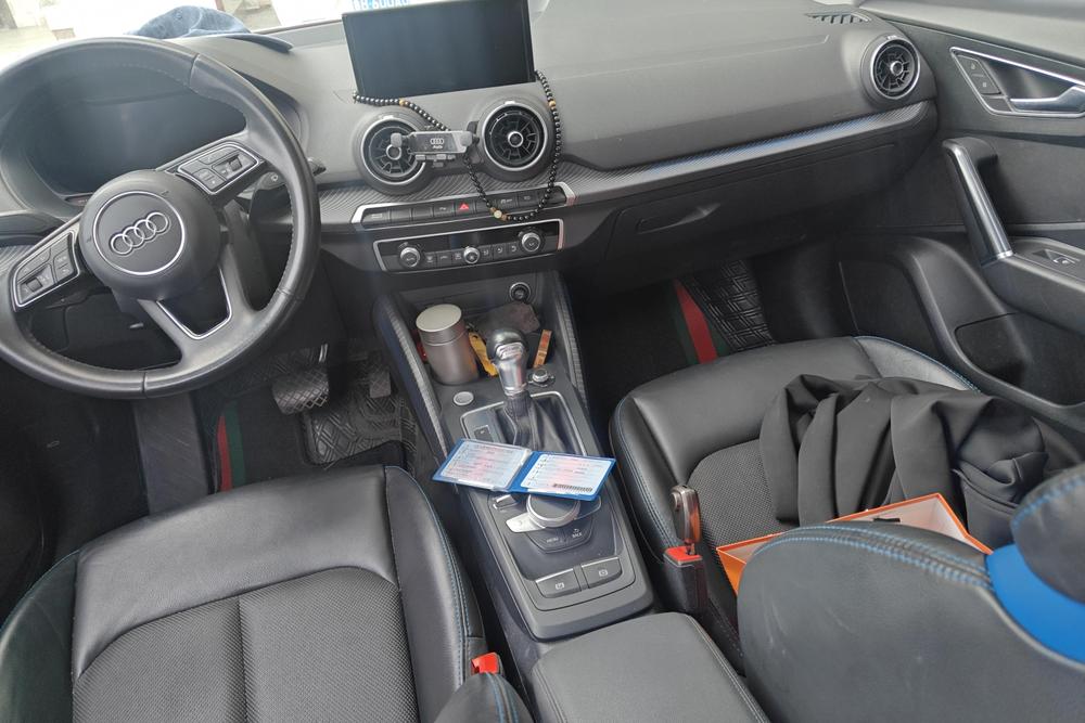 Audi Q2L e-tron, фото 15