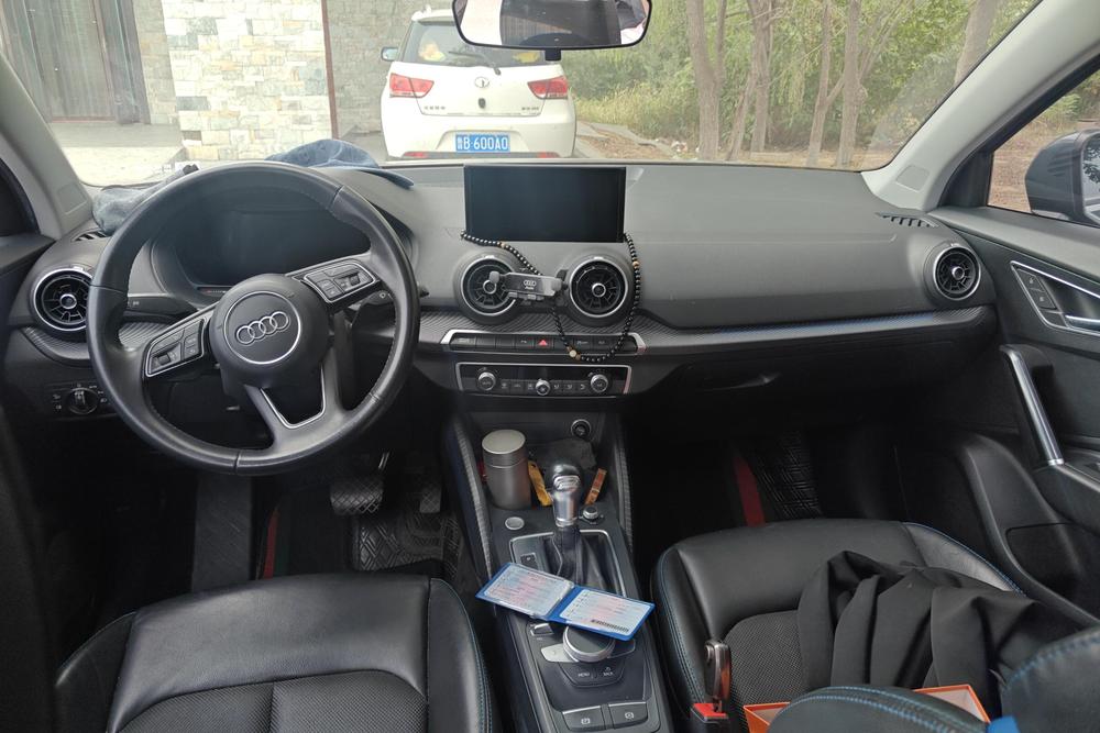 Audi Q2L e-tron, фото 12