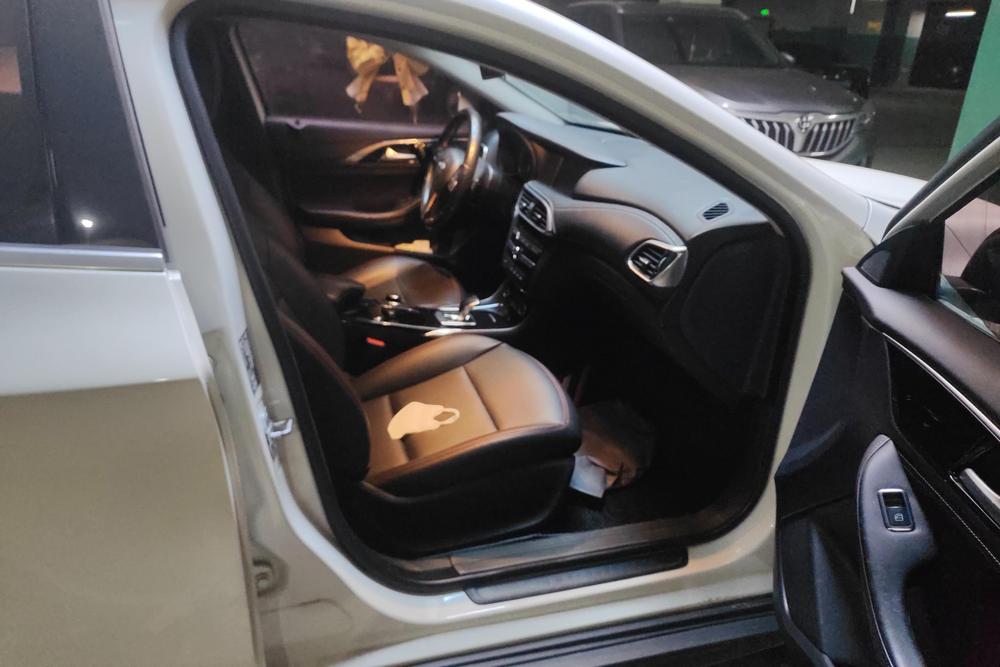 Infiniti QX30, фото 8