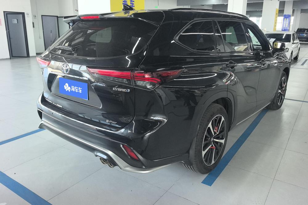 Toyota Crown Kluger, фото 3
