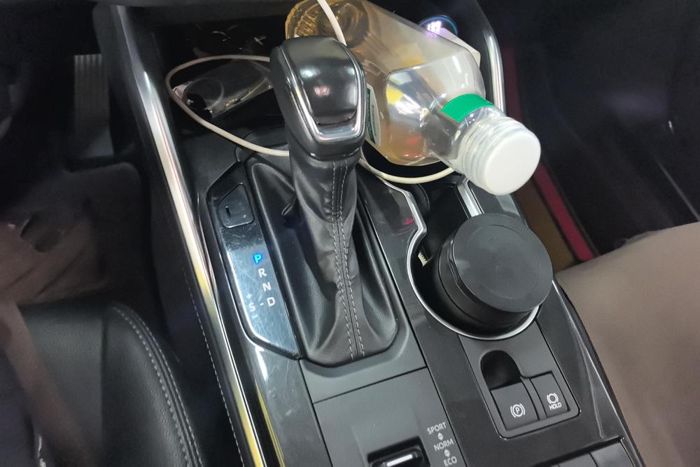 Toyota Crown Kluger, фото 16