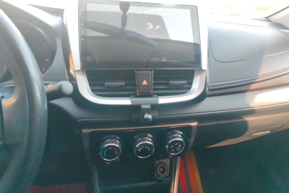 Toyota Yaris L Sedan, фото 10