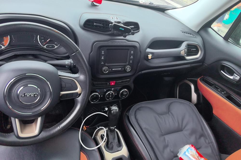 Jeep Renegade, фото 11