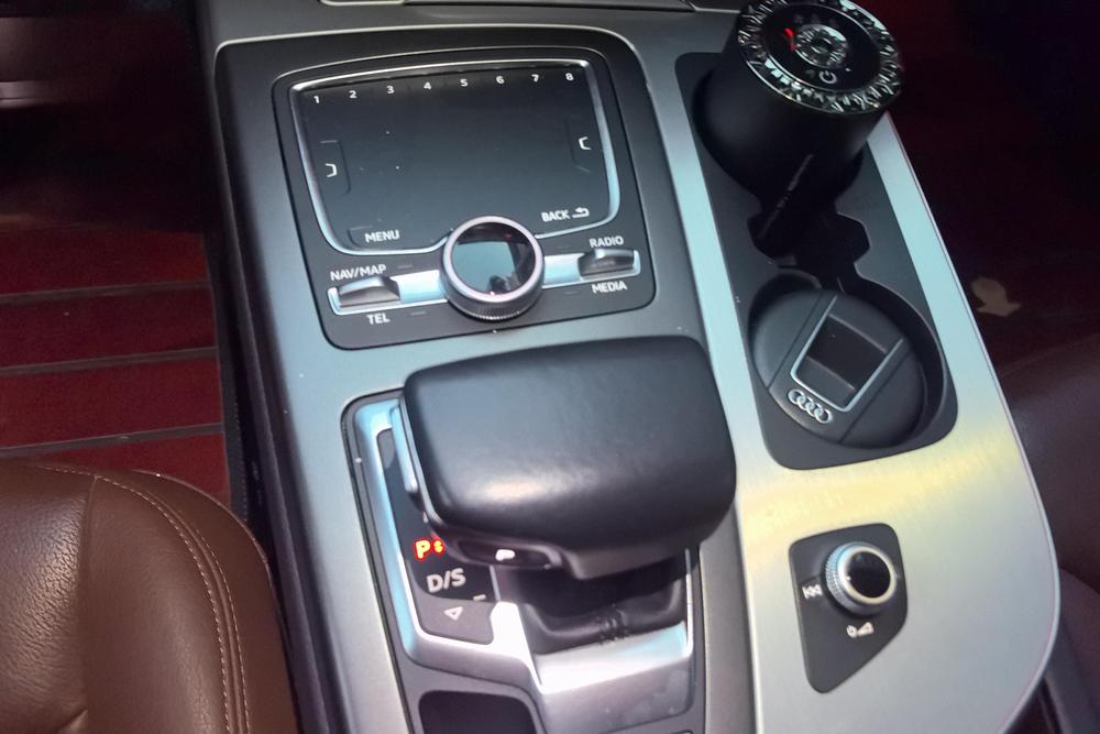Audi Q7 PHEV, фото 14