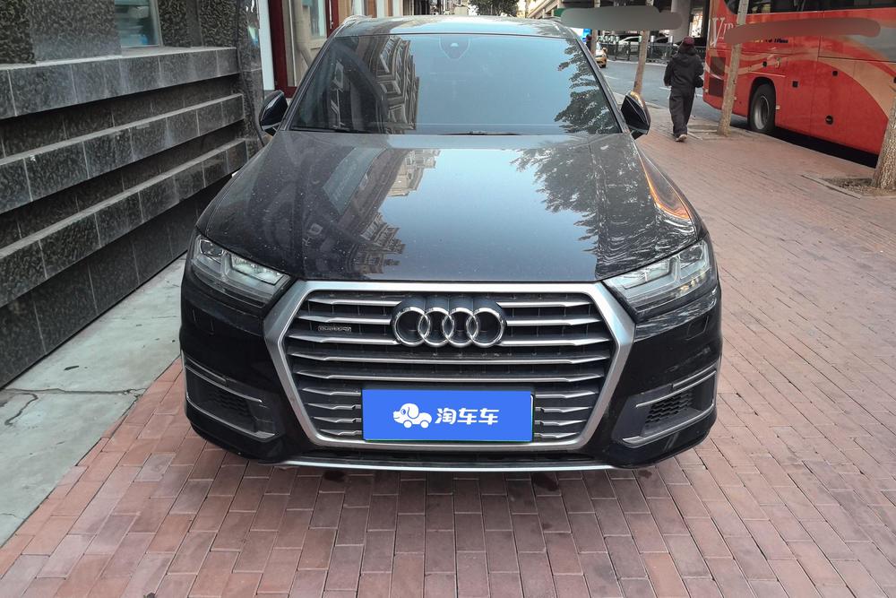 Audi Q7 PHEV, фото 2