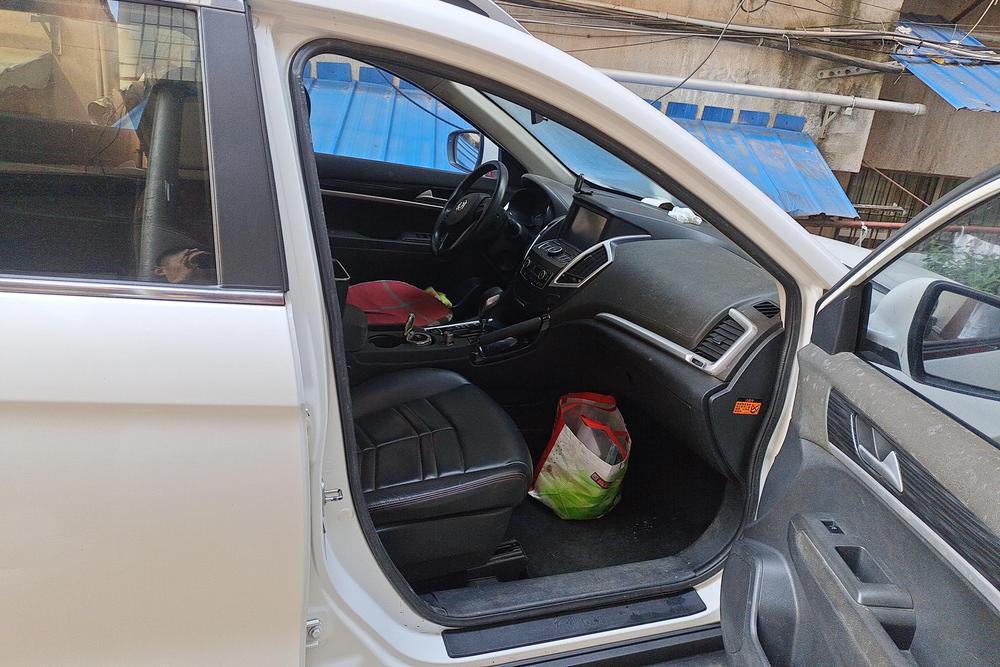 Dongfeng Aeolus AX7, фото 15