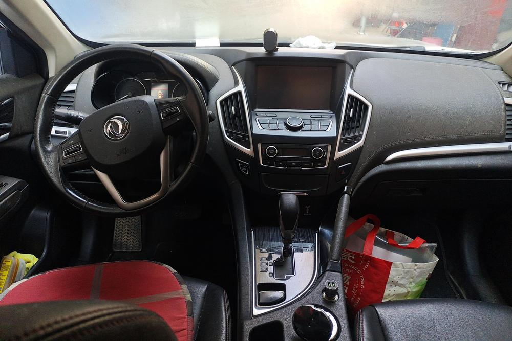 Dongfeng Aeolus AX7, фото 12