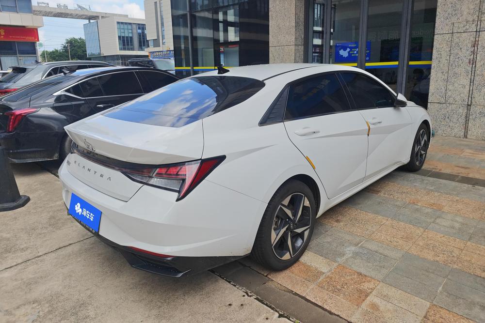 Hyundai Elantra, фото 3