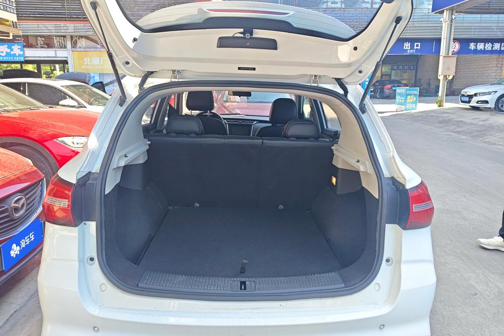 Roewe RX3, фото 17