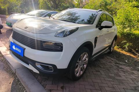 Lynk & Co 01, фото 1