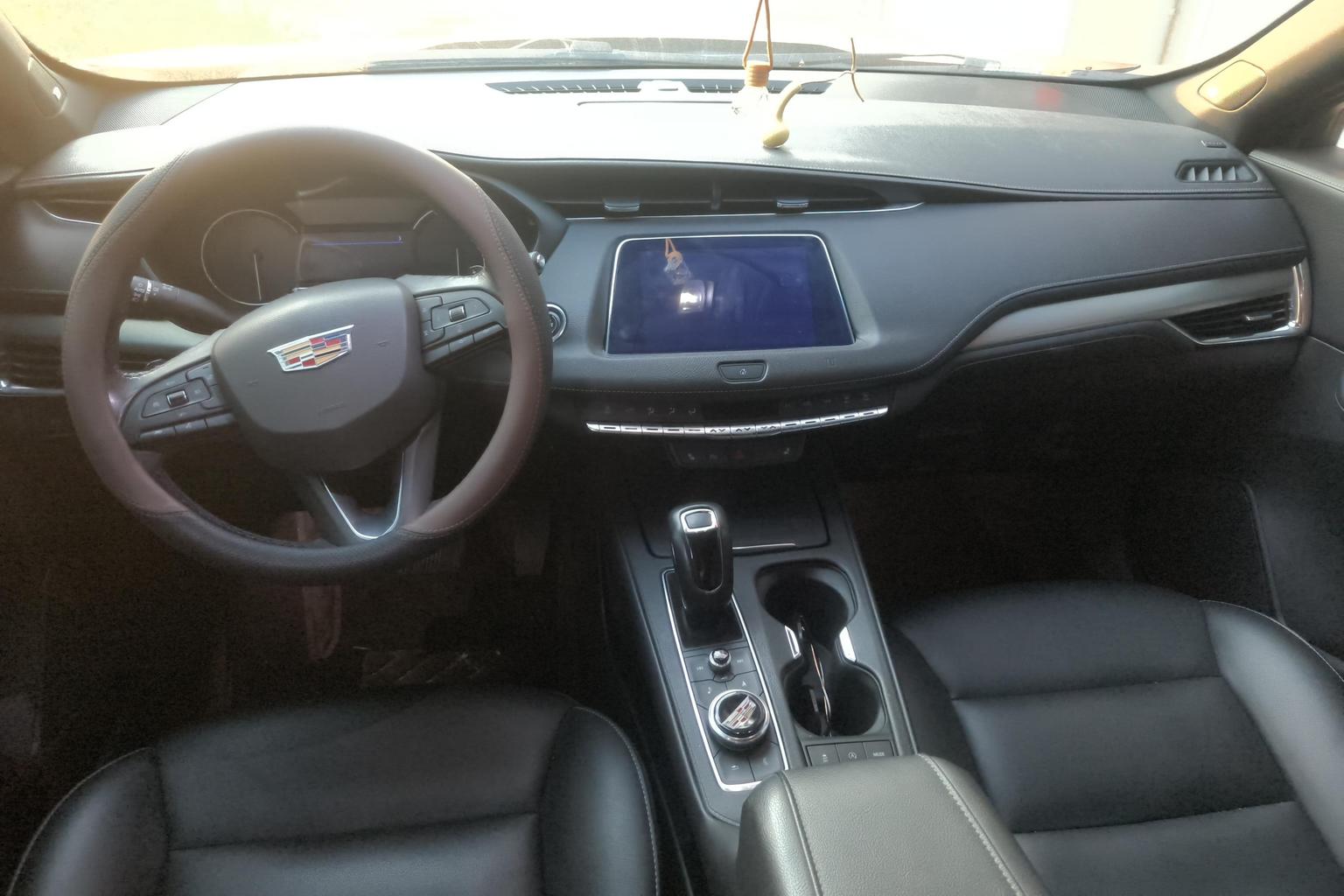 Cadillac XT4 2018 28T liang qu Leading