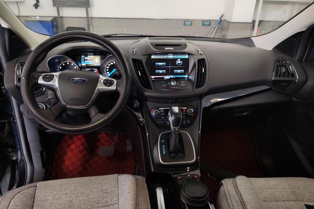 Ford Kuga, фото 11