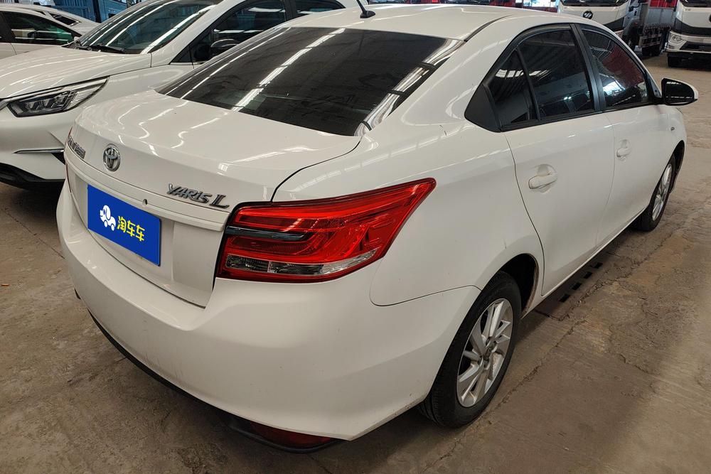 Toyota Yaris L Sedan, фото 3