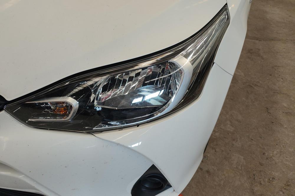 Toyota Yaris L Sedan, фото 4