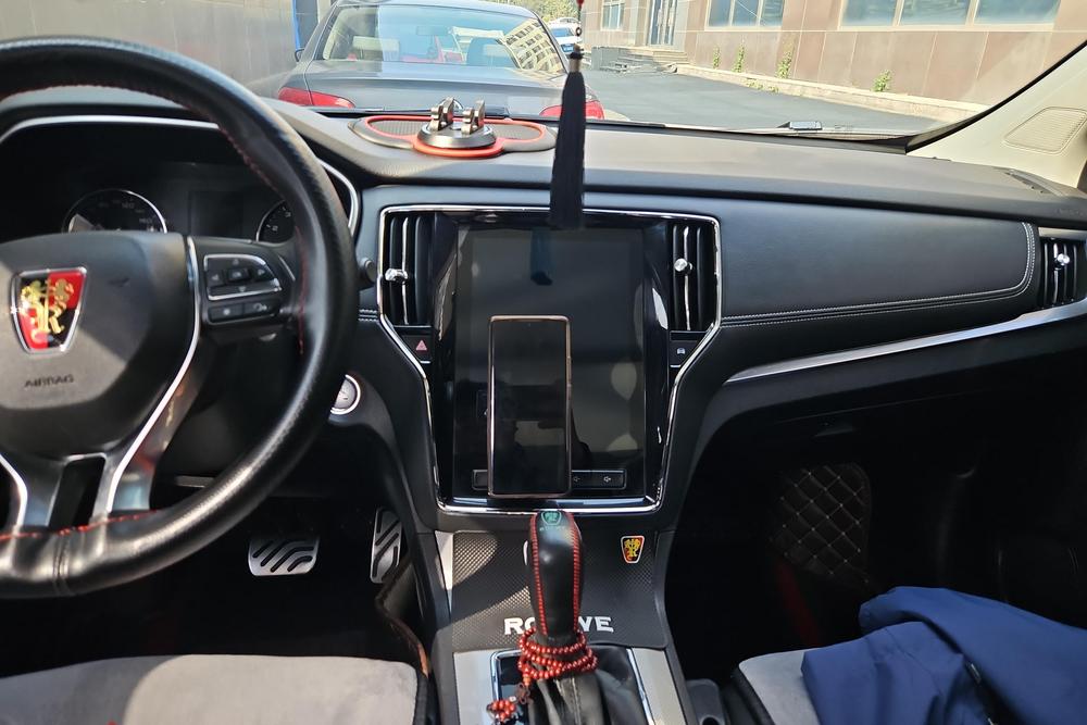 Roewe RX5, фото 11