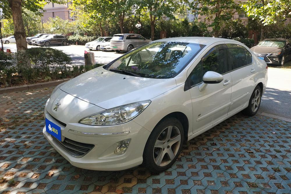 Peugeot 408