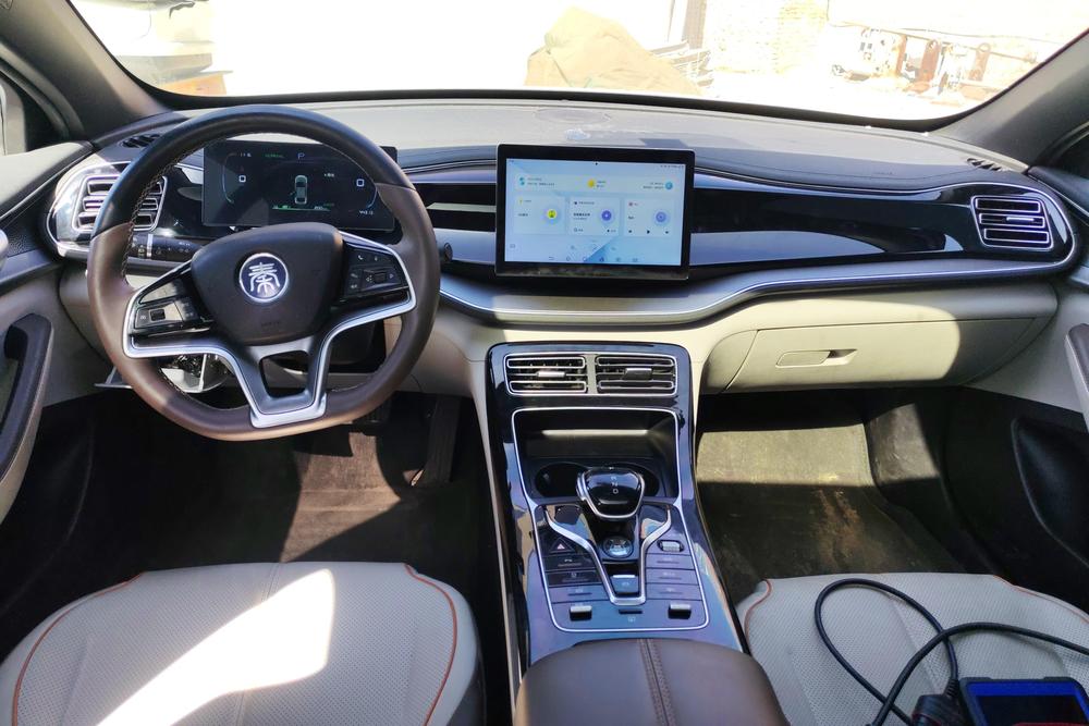 BYD Qin PLUS EV, фото 12