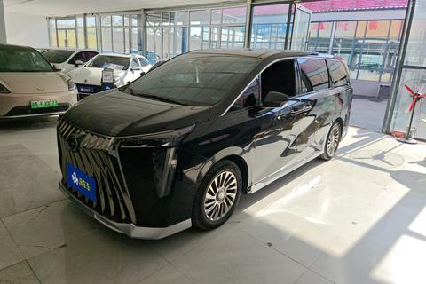 GAC Trumpchi M8