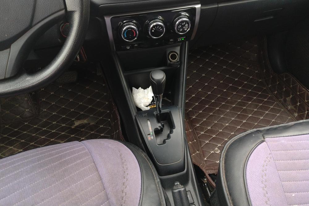 Toyota Yaris L Sedan, фото 15