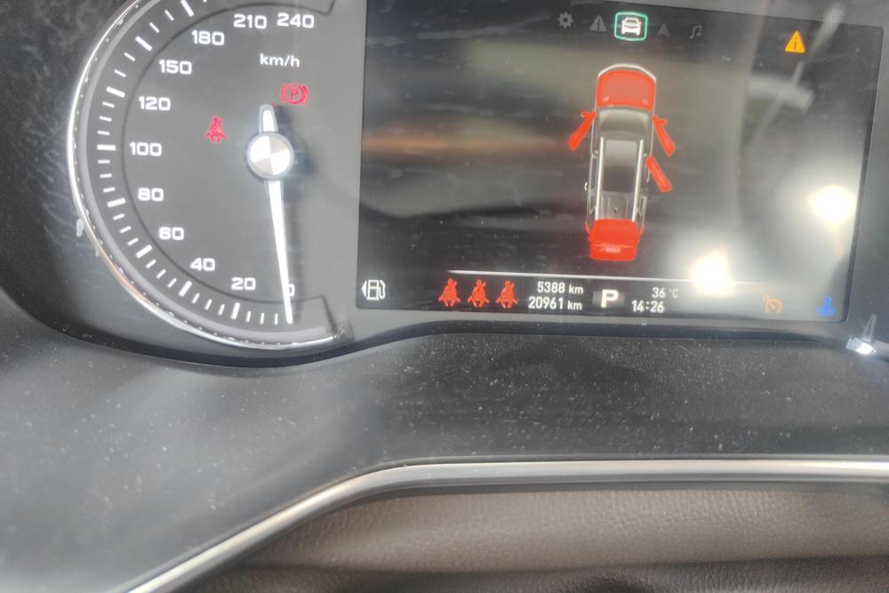 Roewe RX8, фото 14
