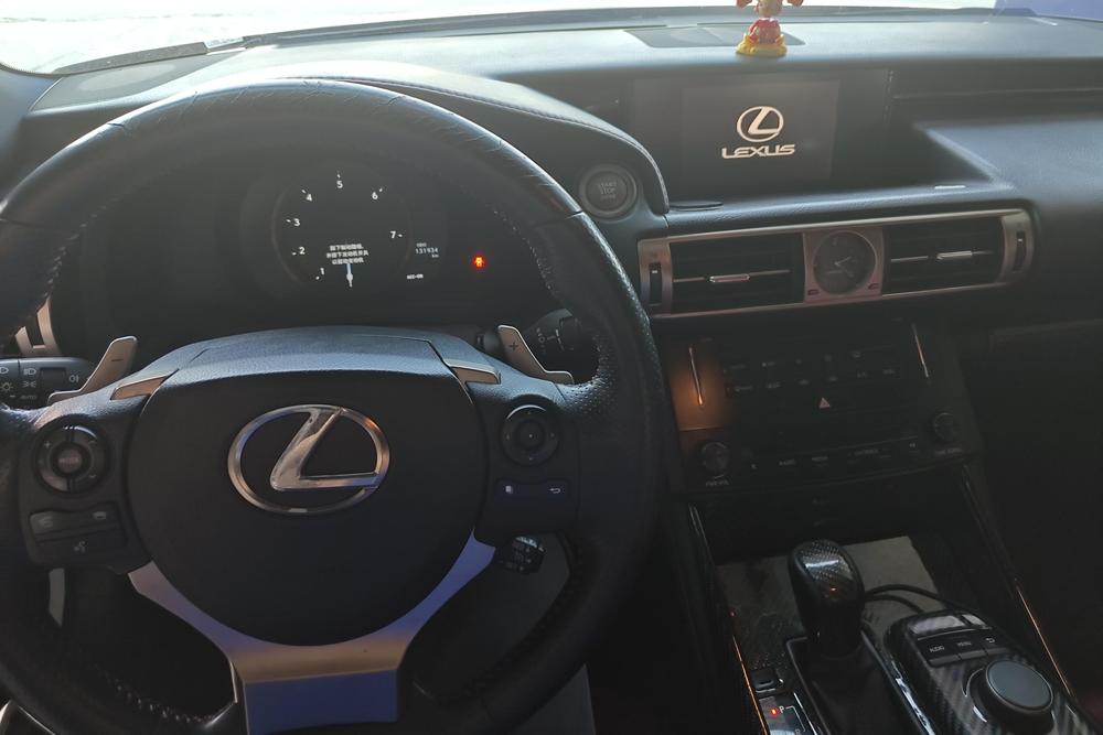 Lexus IS, фото 14