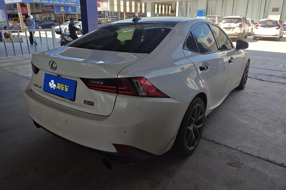 Lexus IS, фото 3