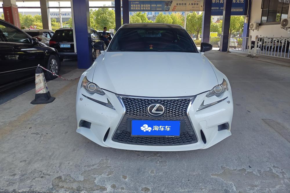 Lexus IS, фото 2