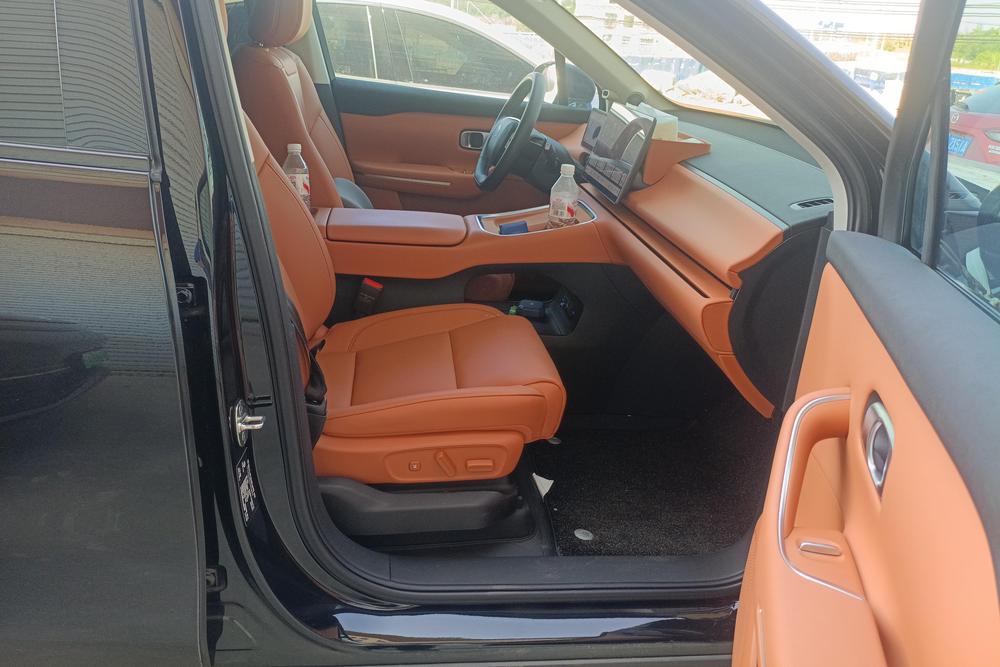 Leapmotor C16, фото 10