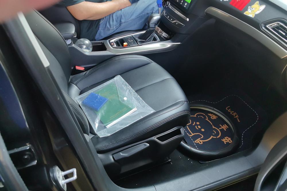 Peugeot 408, фото 11