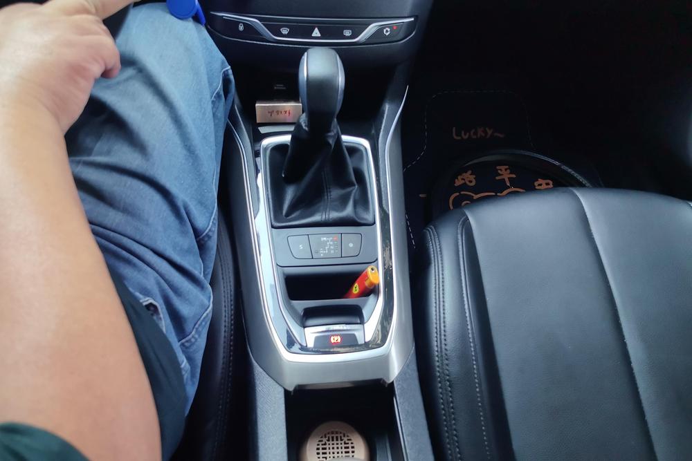 Peugeot 408, фото 15