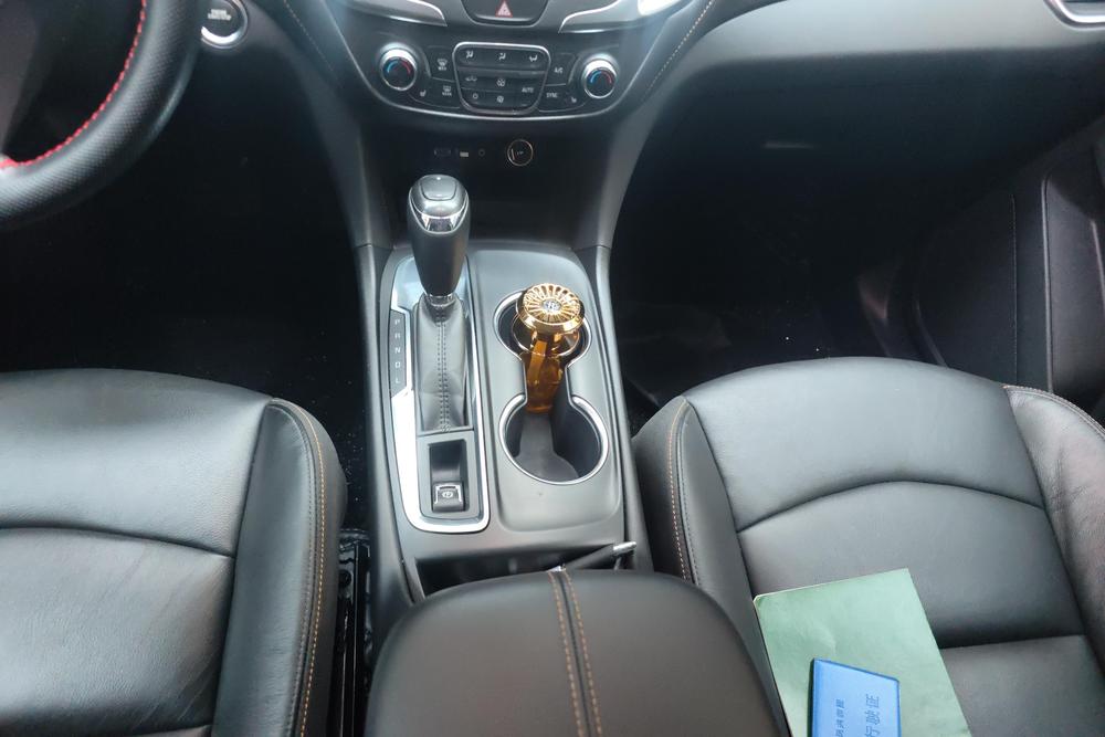 Chevrolet Equinox, фото 14
