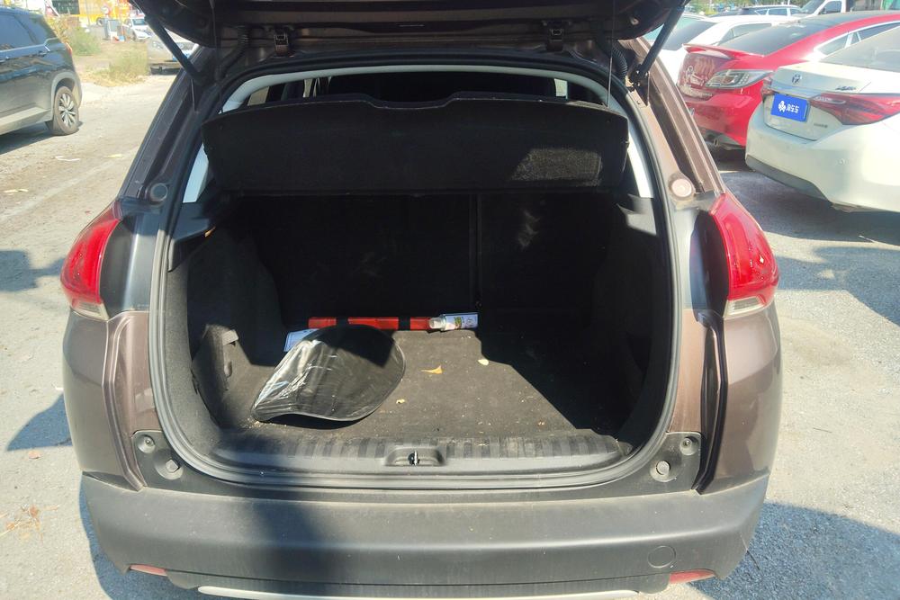 Peugeot 2008, фото 17