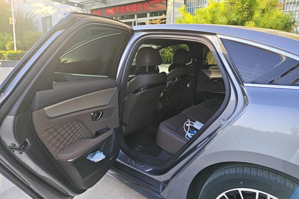 BYD Han EV, фото 12