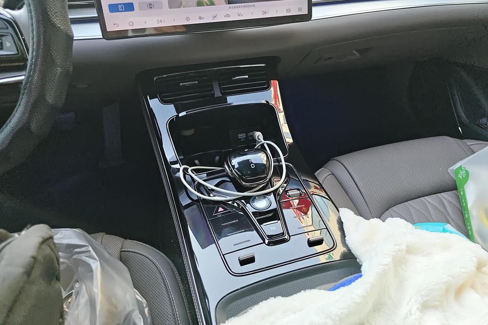 BYD Han EV, фото 15