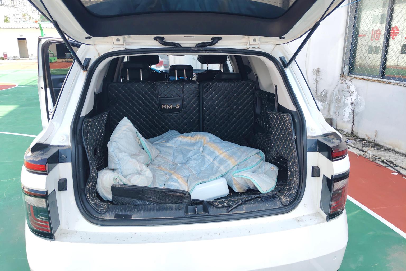 Baojun RM-5 2019 1.5T МКПП 24 xiao shi zai xian Elite 7 seats