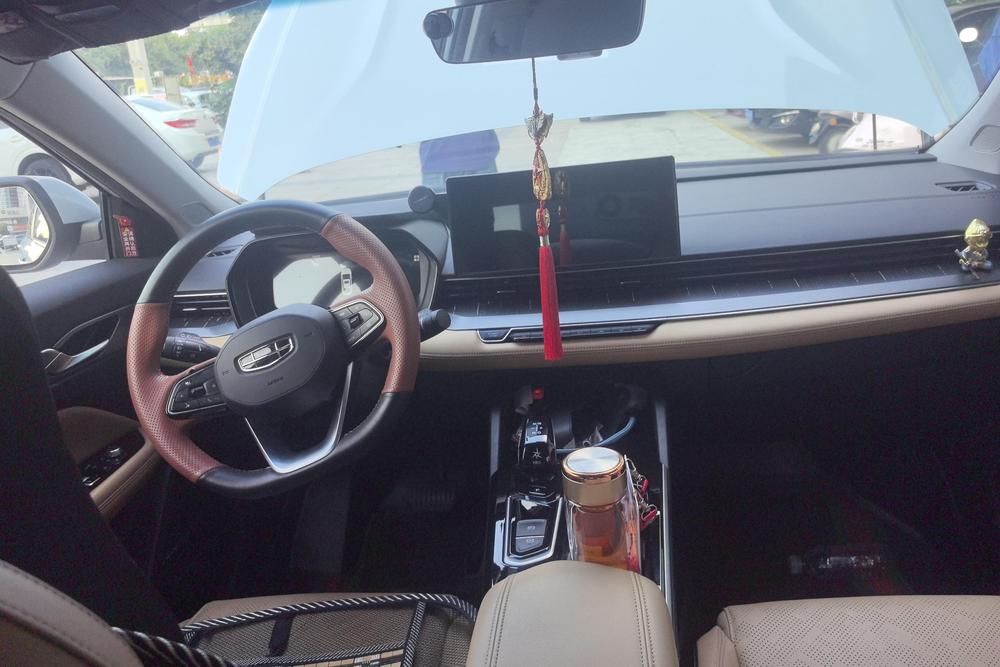 Geely Emgrand L HiP, фото 13