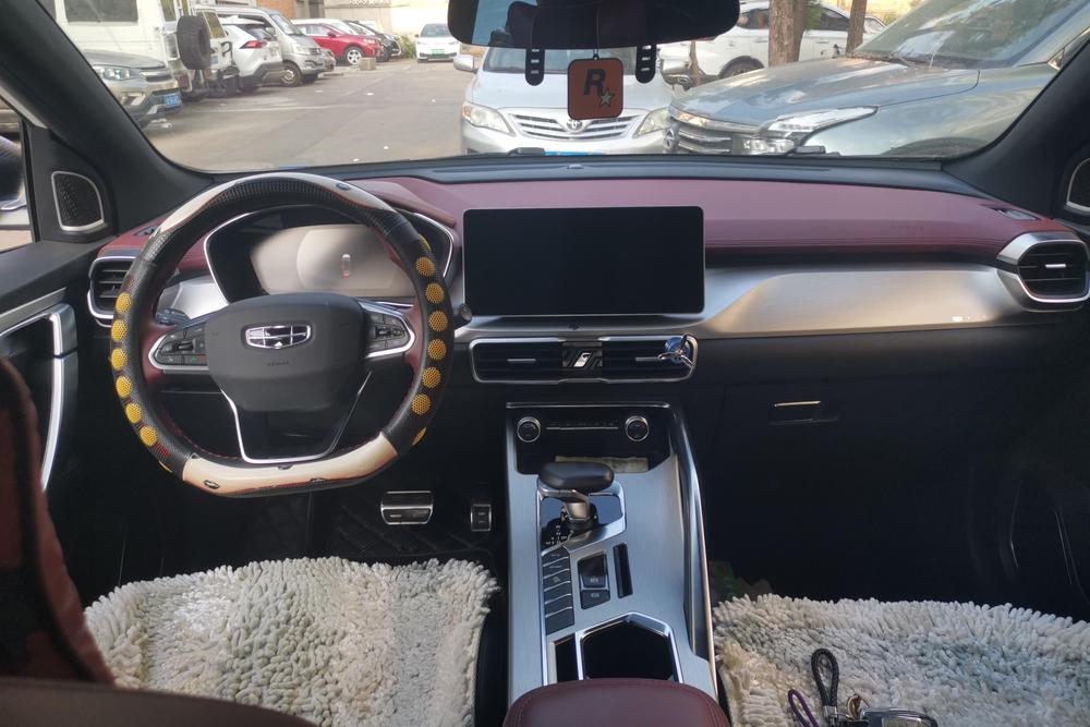 Geely Binyue, фото 12